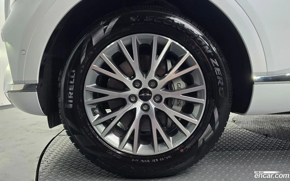 Genesis GV80 2.5T AWD 2025 — thumbnail 2