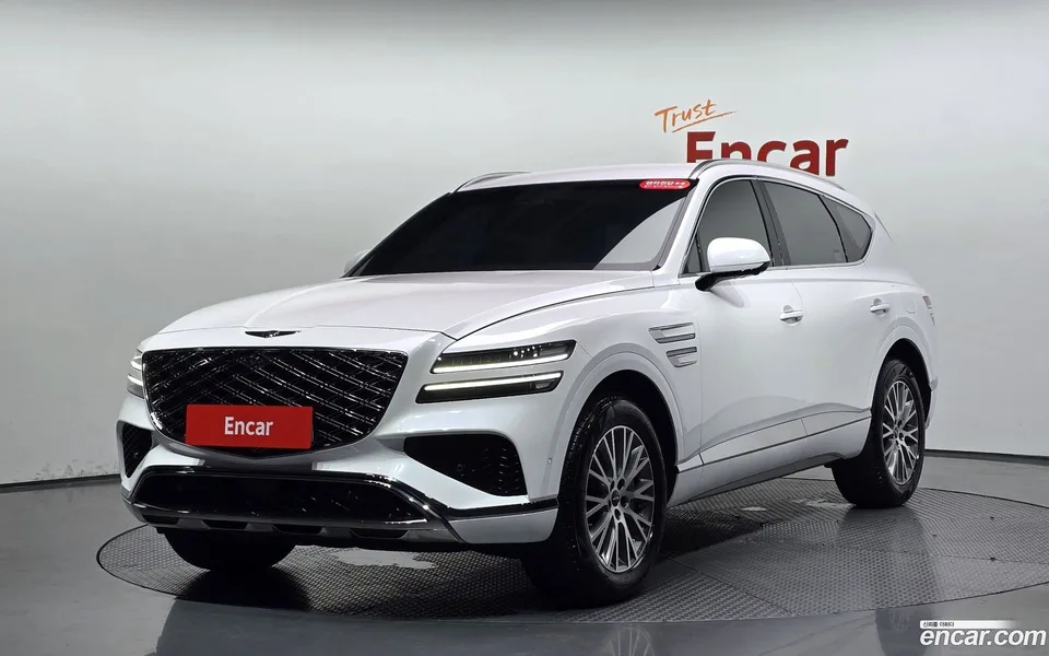 Genesis GV80 2.5T AWD 2025 — photo 1, buy with delivery to Moscow