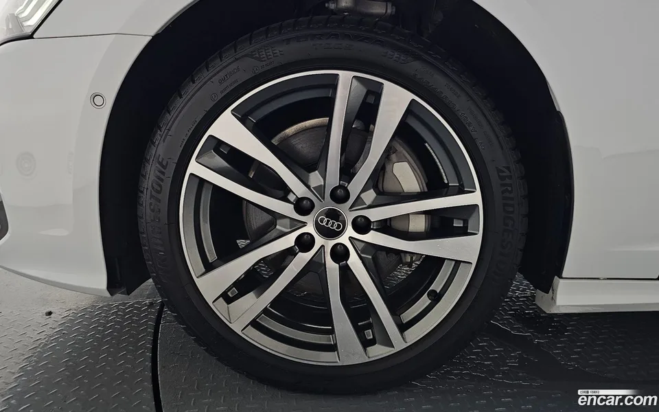 Audi A6 45 TFSI 2023 — thumbnail 2