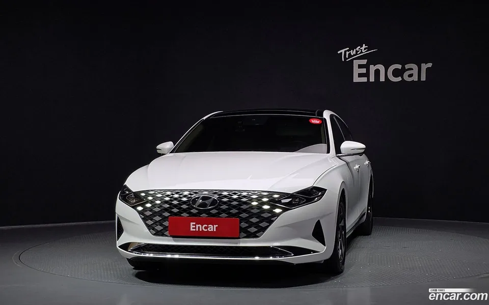 Hyundai Grandeur IG Hybrid 2022 — thumbnail 3