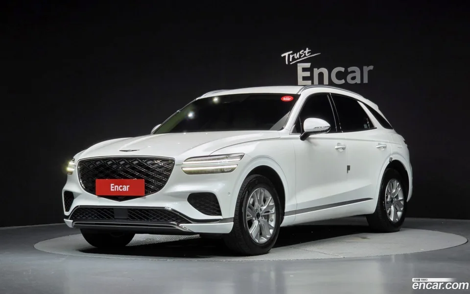 Genesis GV70 2.5T AWD 2025 — photo 1, buy with delivery to Moscow