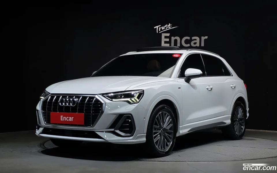 Audi Q3 35 TDI 2022 — photo 1, buy with delivery to Moscow