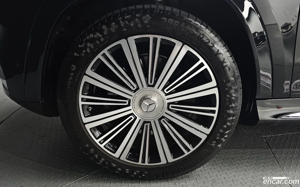 Mercedes-Benz GLS-Class GLS600 4MATIC 2023 — thumbnail 5