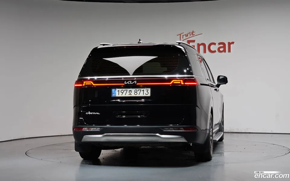 Kia Carnival 9 2022 — thumbnail 4