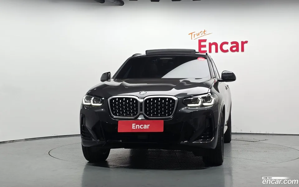 BMW X4 xDrive20i M 2023 — thumbnail 3