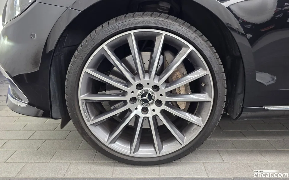 Mercedes-Benz E-Class E450 4MATIC 2022 — thumbnail 2