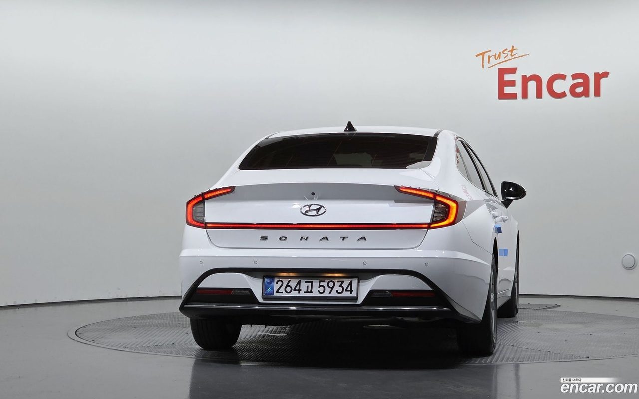 Hyundai Sonata 2022 — 4
