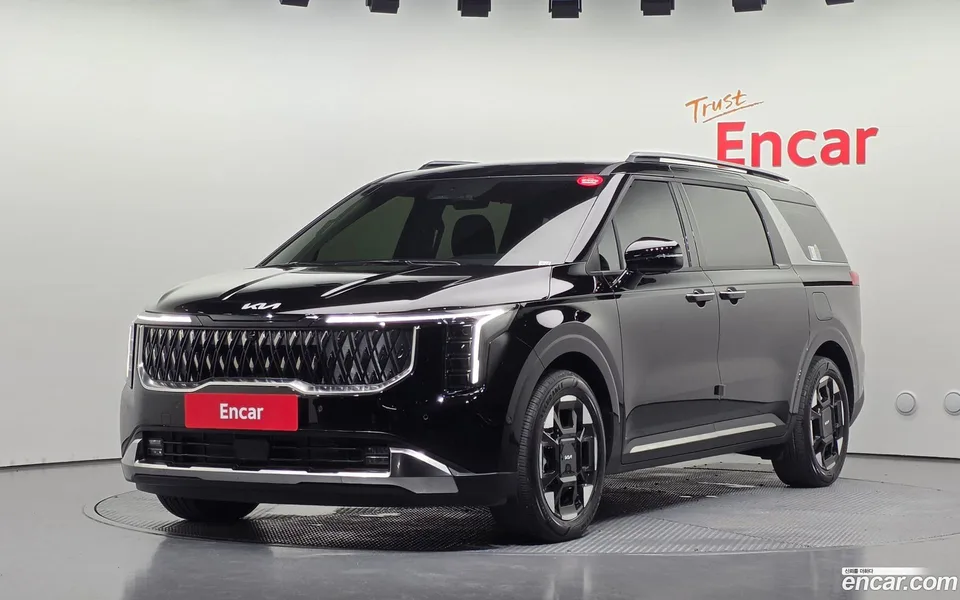 Kia Carnival HEV 9 2025 — photo 1, buy with delivery to Moscow