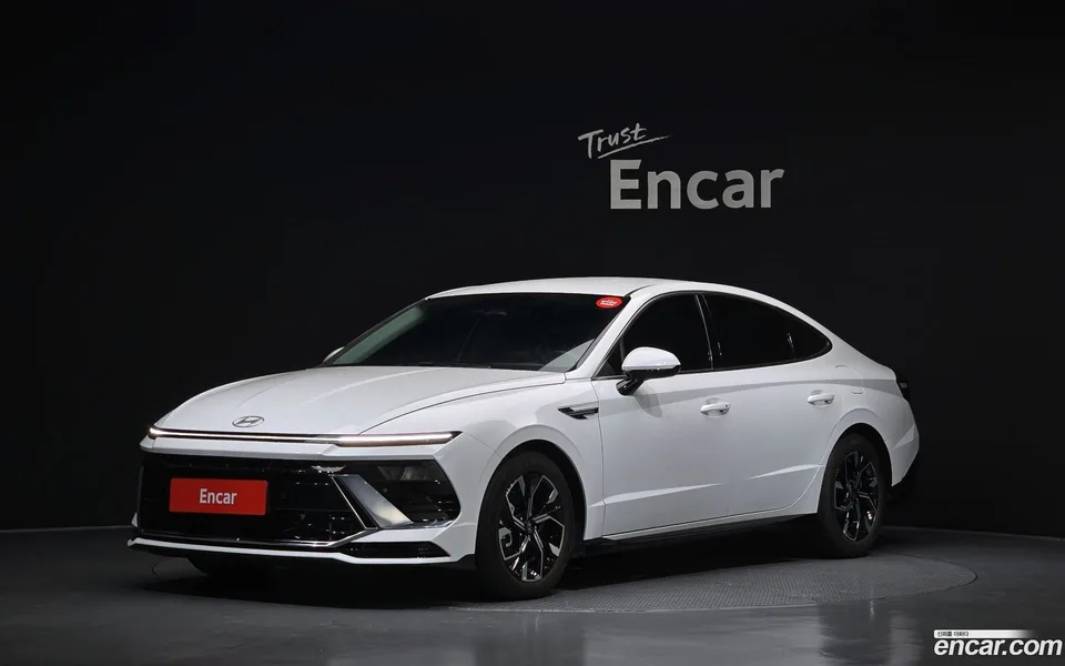 Hyundai Sonata The Edge 2.0 2023 — photo 1, buy with delivery to Moscow