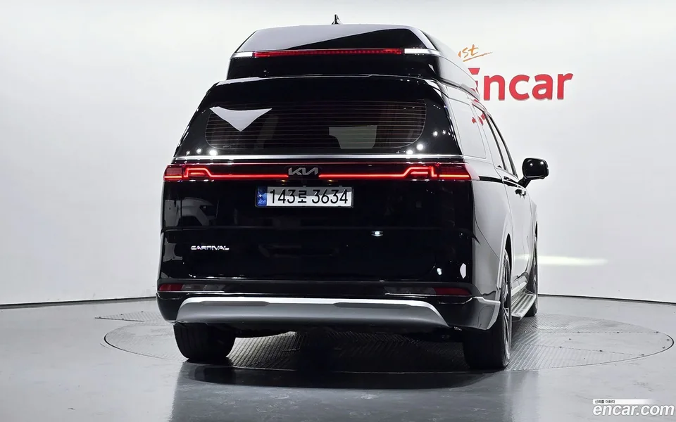 Kia Carnival 7 2022 — thumbnail 4