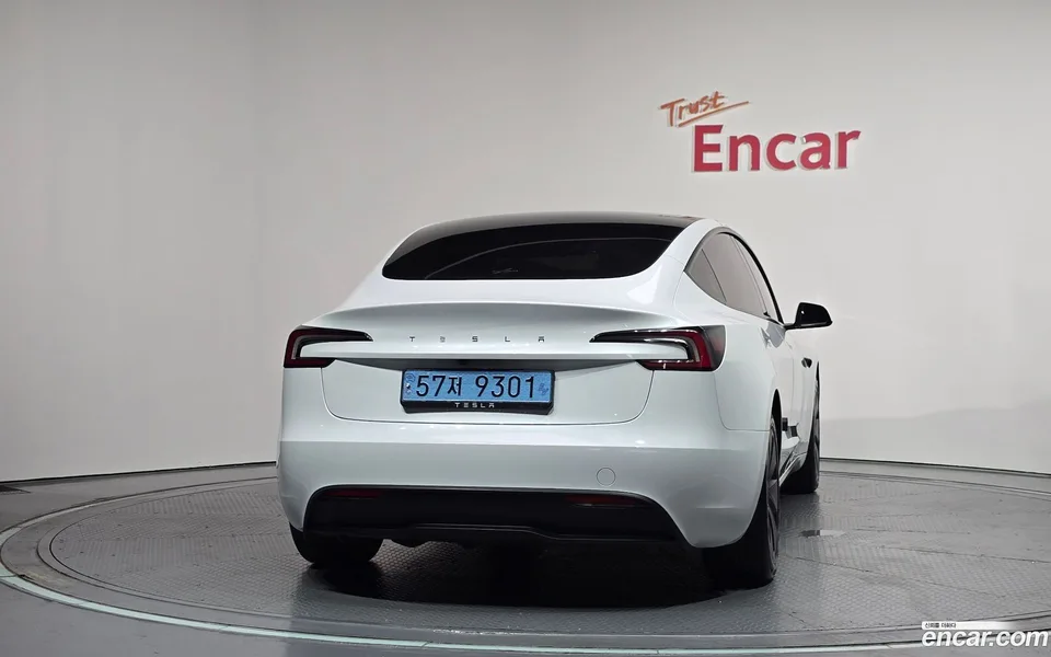 Tesla Model 3 RWD 2024 — thumbnail 4