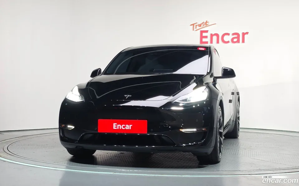 Tesla Model Y AWD 2022 — миниатюра 3