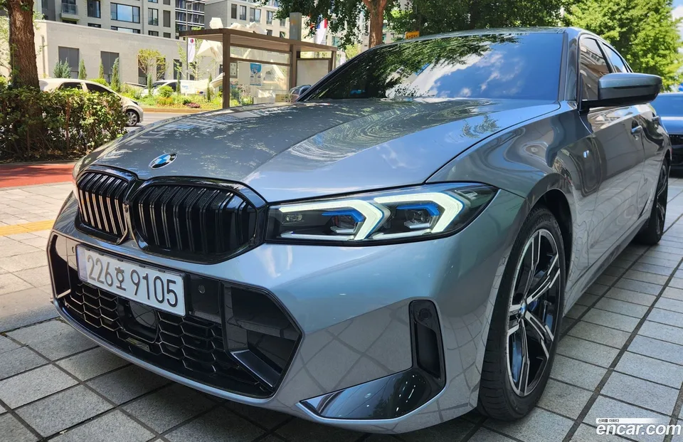 BMW 3 Series 320i M 2026 — thumbnail 4