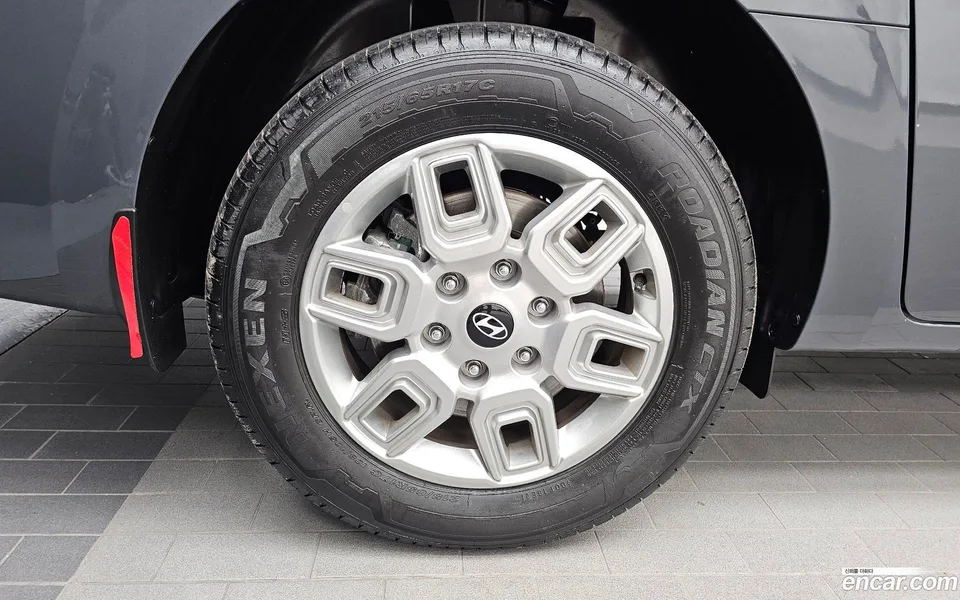 Hyundai Staria HEV 1.6 3 2025 — миниатюра 5