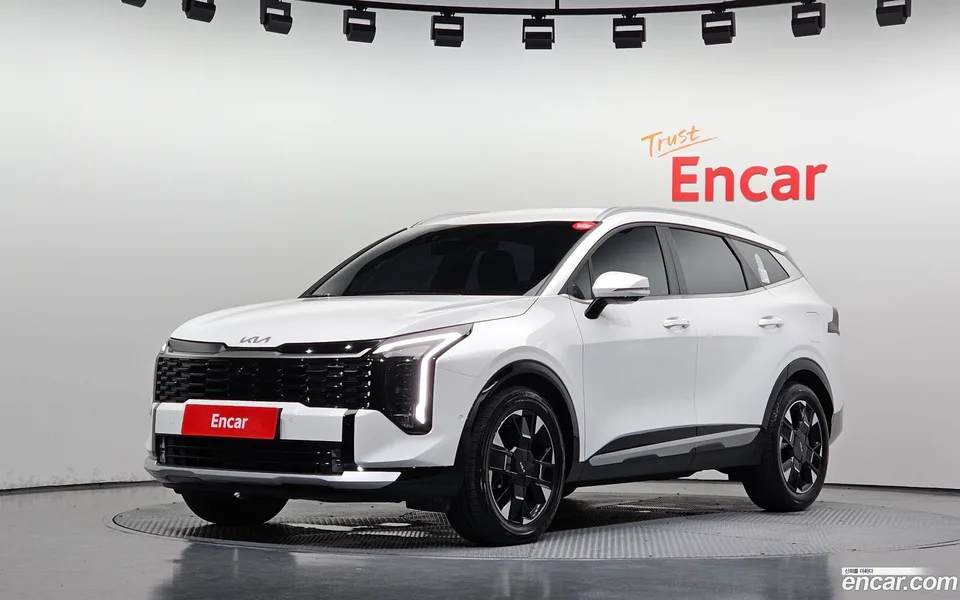 Kia Sportage 1.6 2WD 2025 — photo 1, buy with delivery to Moscow