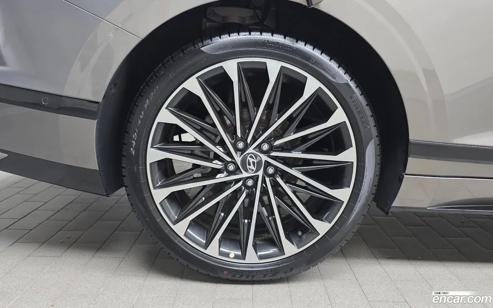 Hyundai Grandeur Hybrid 2025 — thumbnail 2
