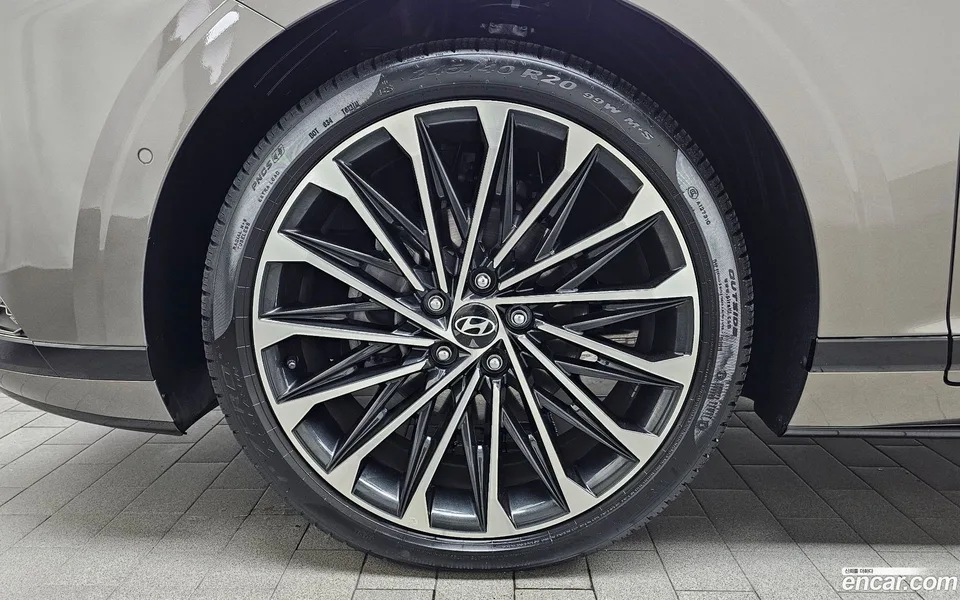 Hyundai Grandeur Hybrid 2025 — thumbnail 2