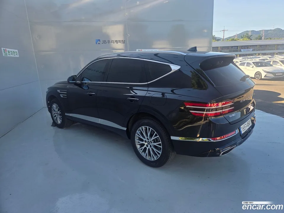 Genesis GV80 2.5T AWD 2023 — thumbnail 2
