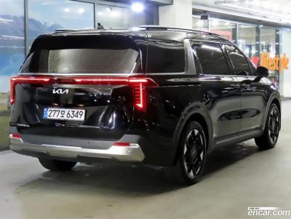 Kia Carnival 7 2024 — thumbnail 4