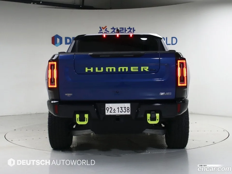 GMC EV e4WD 2024 — миниатюра 4