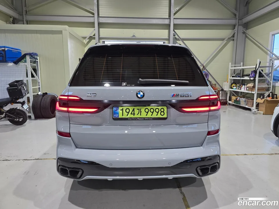 BMW X7 M60i xDrive M 6 2025 — thumbnail 4