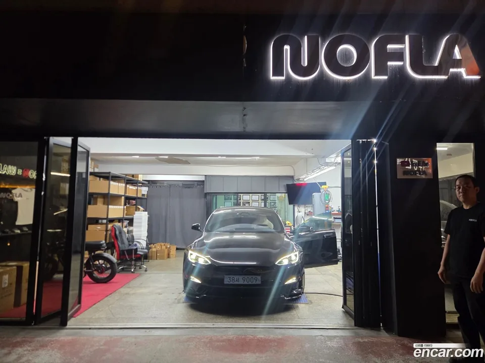 Tesla Model S 2026 — photo 1, buy with delivery to Moscow