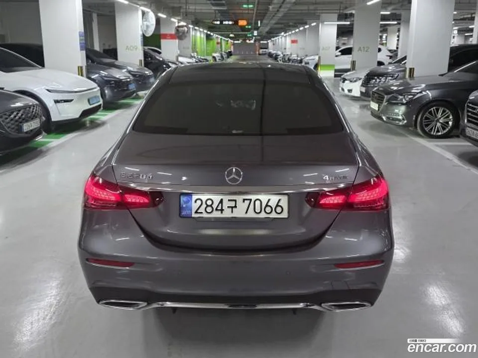 Mercedes-Benz E-Class E220d 4MATIC AMG Line 2022 — thumbnail 3
