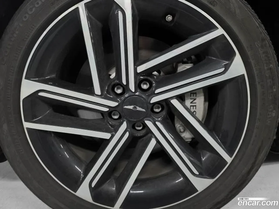 Genesis G80 2.5 AWD 2024 — thumbnail 4