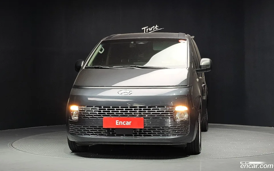 Hyundai Staria 4WD 11 2022 — thumbnail 3