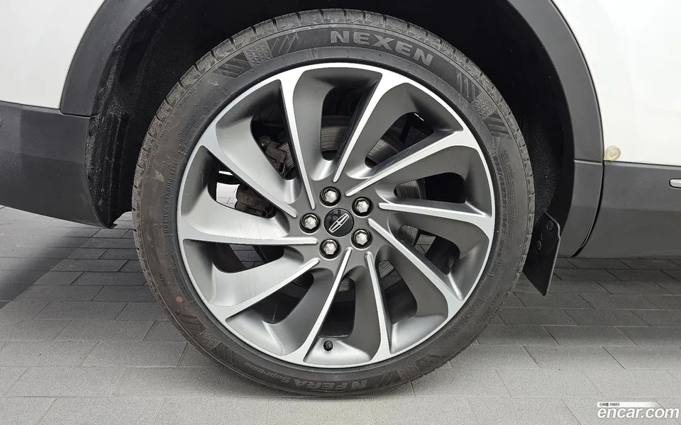 Lincoln 1 2.7 202A AWD 2023 — thumbnail 5