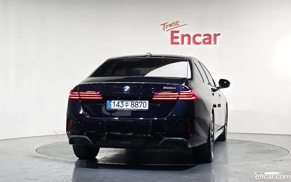 BMW 5 Series 523d M 2025 — thumbnail 4