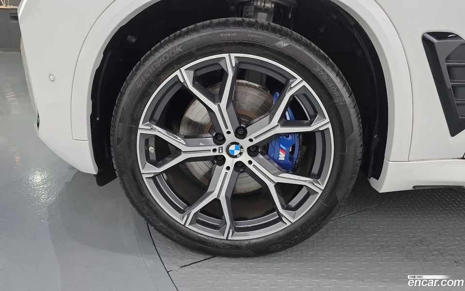 BMW X5 xDrive 30d M 2026 — thumbnail 5