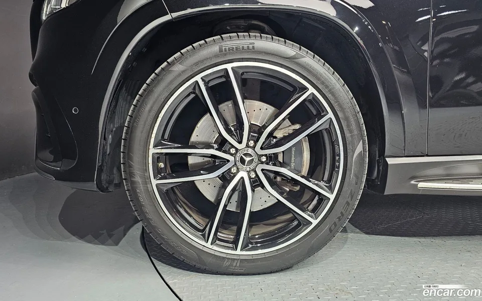 Mercedes-Benz GLS-Class GLS450 4MATIC 2025 — thumbnail 2