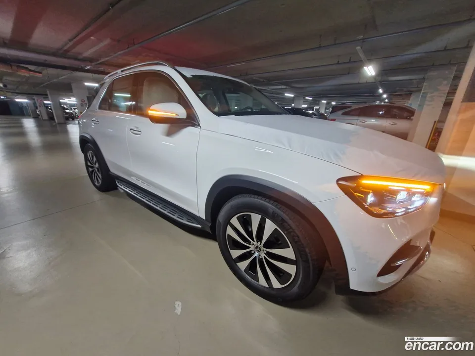 Mercedes-Benz GLE-Class GLE300d 4MATIC 2026 — thumbnail 3