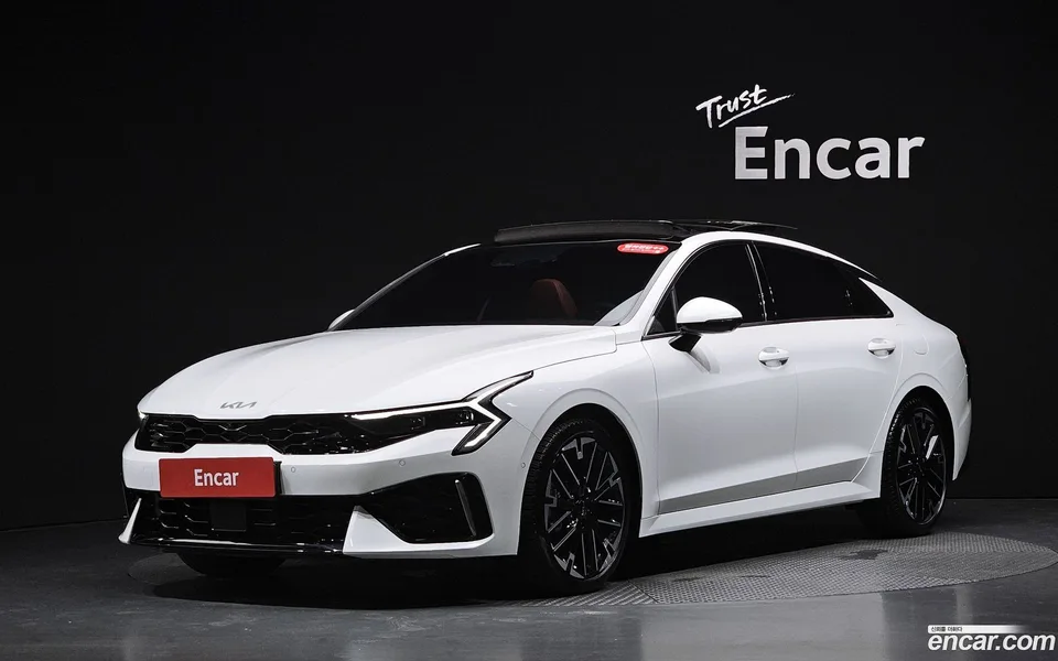 Kia K5 1.6 2025 — photo 1, buy with delivery to Moscow