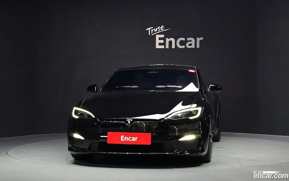 Tesla Model S 2023 — миниатюра 3