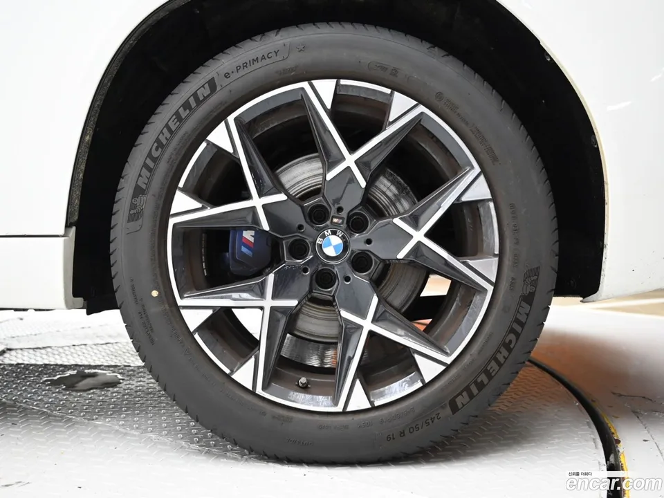BMW X3 xDrive 20 M 2025 — thumbnail 2