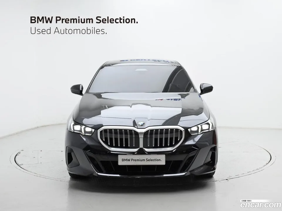 BMW 5 Series 530i xDrive M 2025 — thumbnail 3