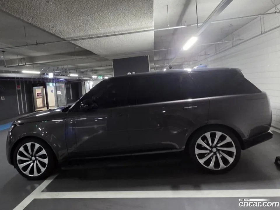 Land Rover Range Rover P530 AB LWB 2024 — thumbnail 2
