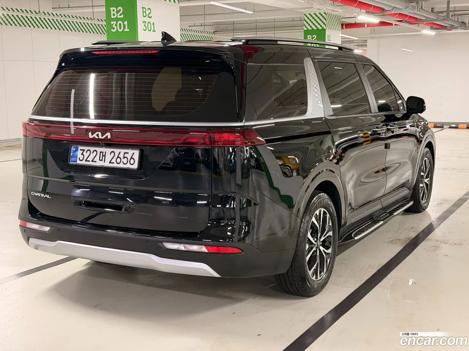 Kia Carnival 9 2022 — thumbnail 3