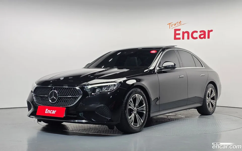 Mercedes-Benz E-Class E200 2025 — photo 1, buy with delivery to Moscow