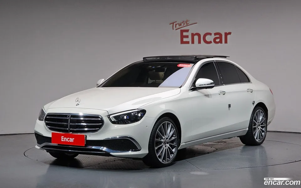 Mercedes-Benz E-Class E450 4MATIC 2023 — photo 1, buy with delivery to Moscow