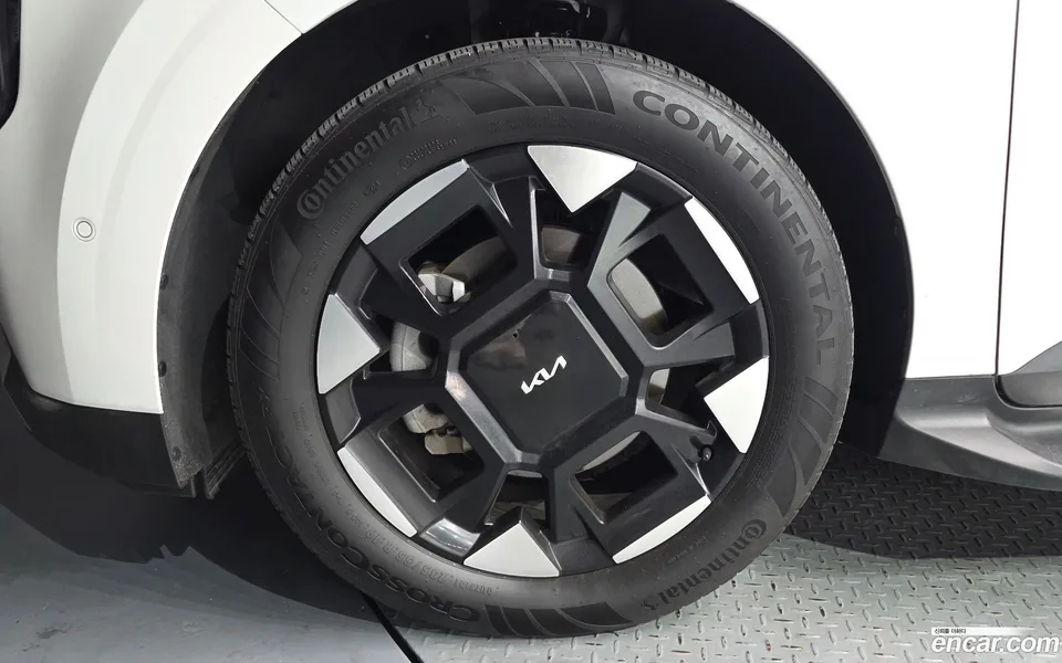 Kia Carnival HEV 9 2024 — thumbnail 2