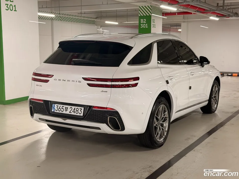 Genesis GV70 2.5T AWD 2022 — thumbnail 3
