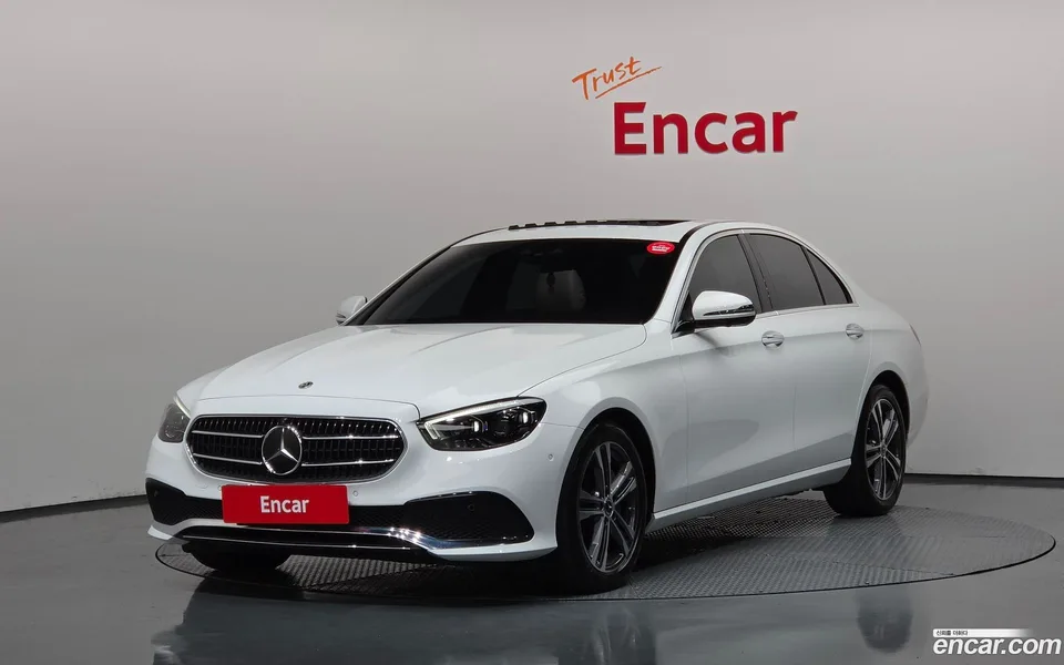 Mercedes-Benz E-Class E350 4MATIC 2022 — photo 1, buy with delivery to Moscow