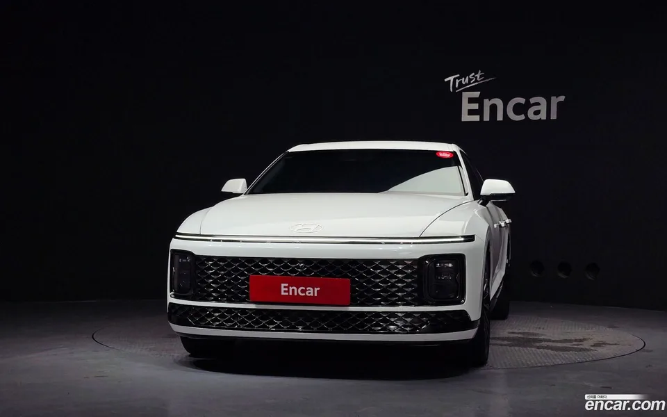 Hyundai Grandeur Hybrid 2023 — thumbnail 3