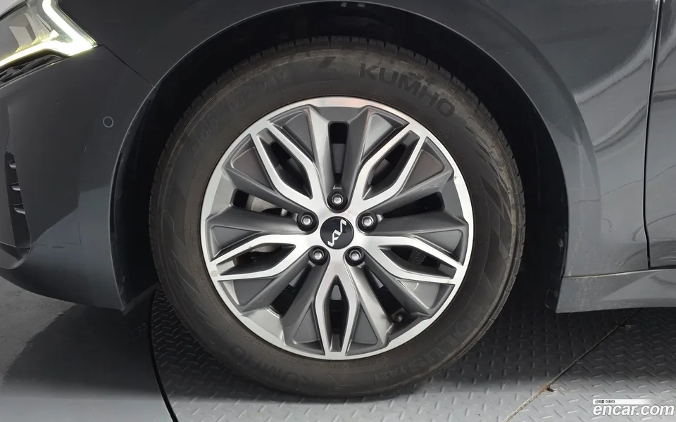 Kia K5 Hybrid 2022 — thumbnail 2