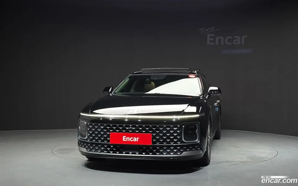 Hyundai Grandeur 3.5 2WD 2023 — thumbnail 3