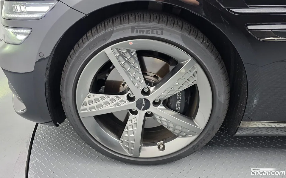 Genesis G80 2.5 AWD 2024 — thumbnail 2
