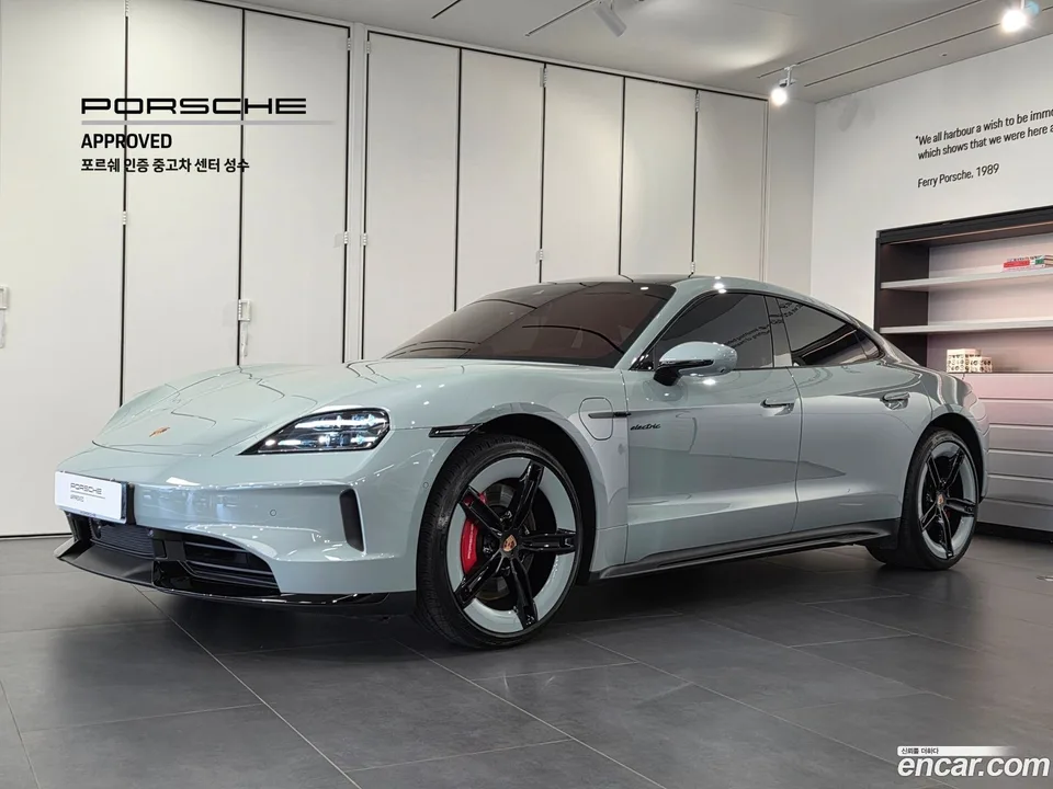 Porsche Taycan GTS 2026 — photo 1, buy with delivery to Moscow